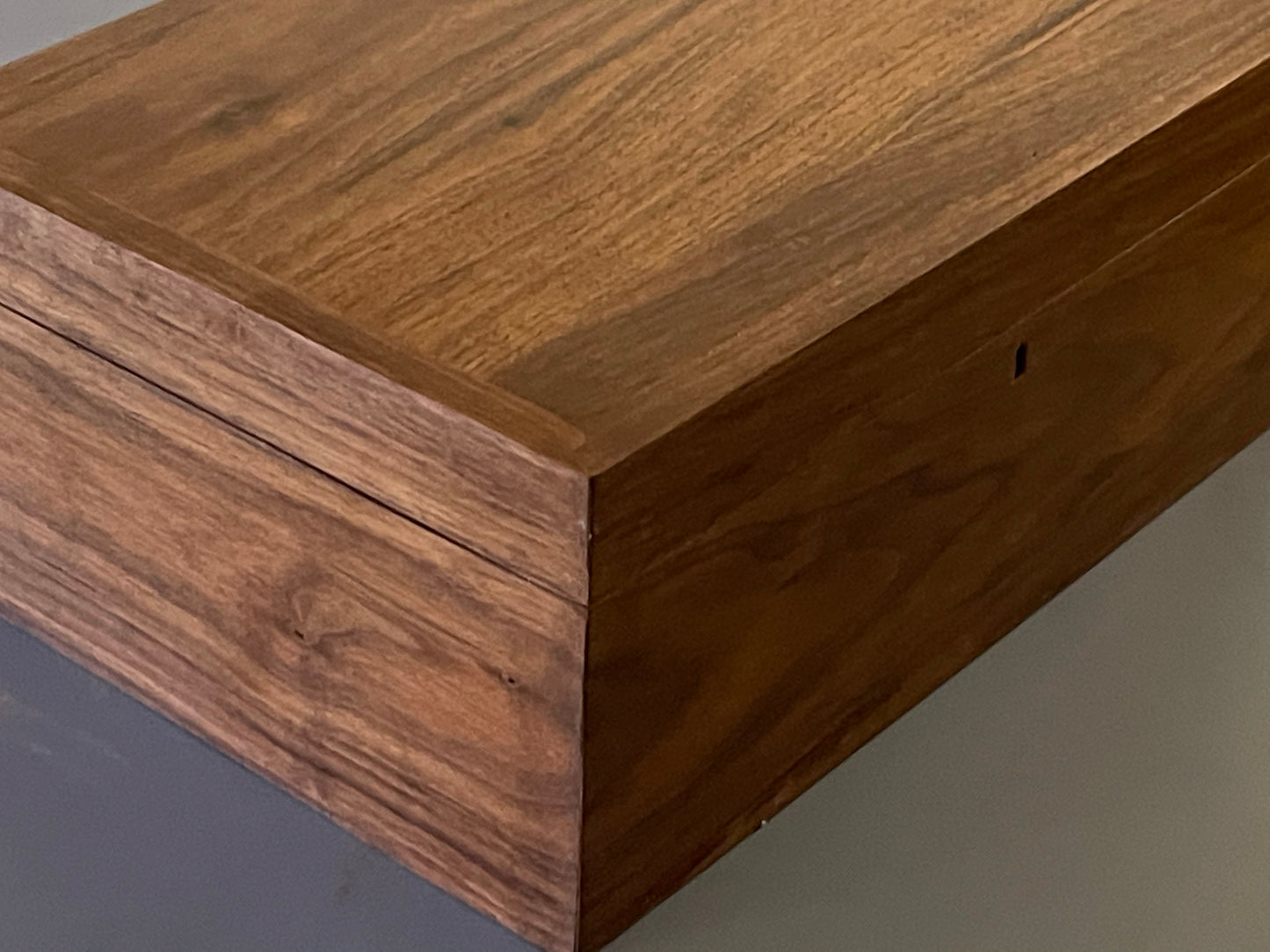 Jewellery Box walnut deep green velvet