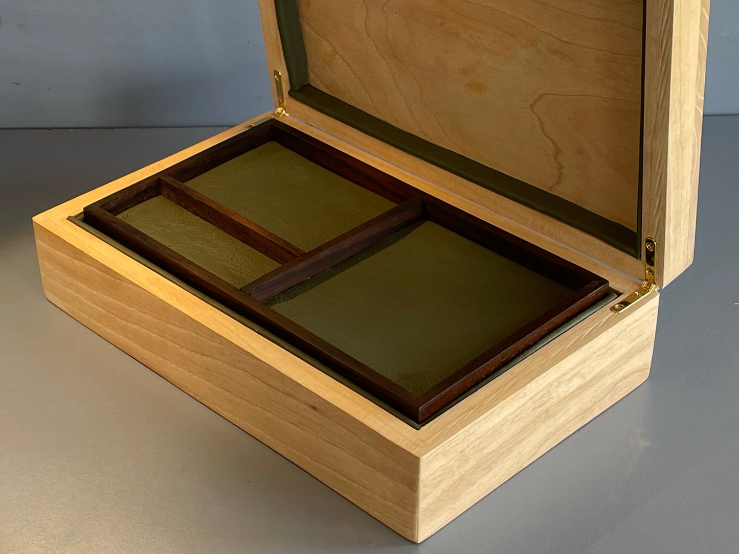 Medium Jewellery box
