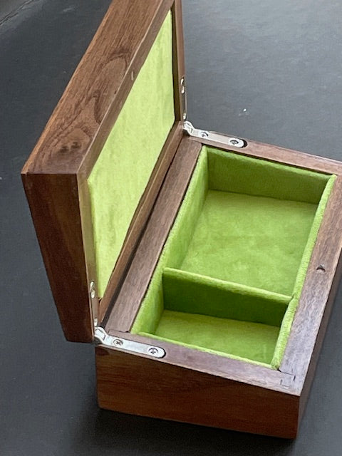 Small Jewellery box in Walnut - Other boxes (available)