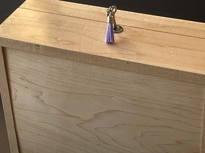 8 watch box in solid wood, choice of linings, quality fittings